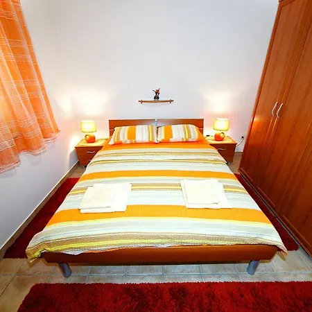 Sapavac Apartment *