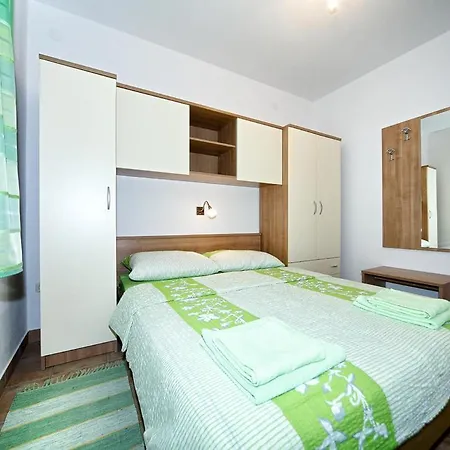 Sapavac Apartment Vir