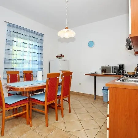 Sapavac Apartment *